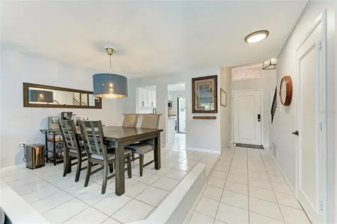 5315 Myrtle Wood Sarasota FL 34235