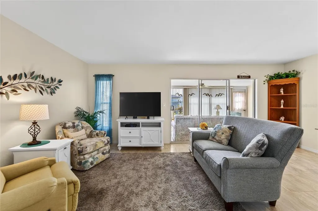 1512 Chevy Chase Drive Sun City Center FL 33573