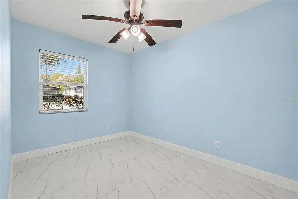 14814 11th Street Dade City FL 33523