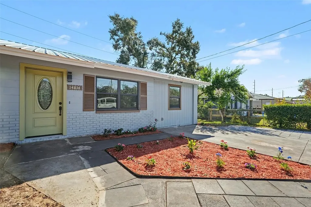 14814 11th Street Dade City FL 33523