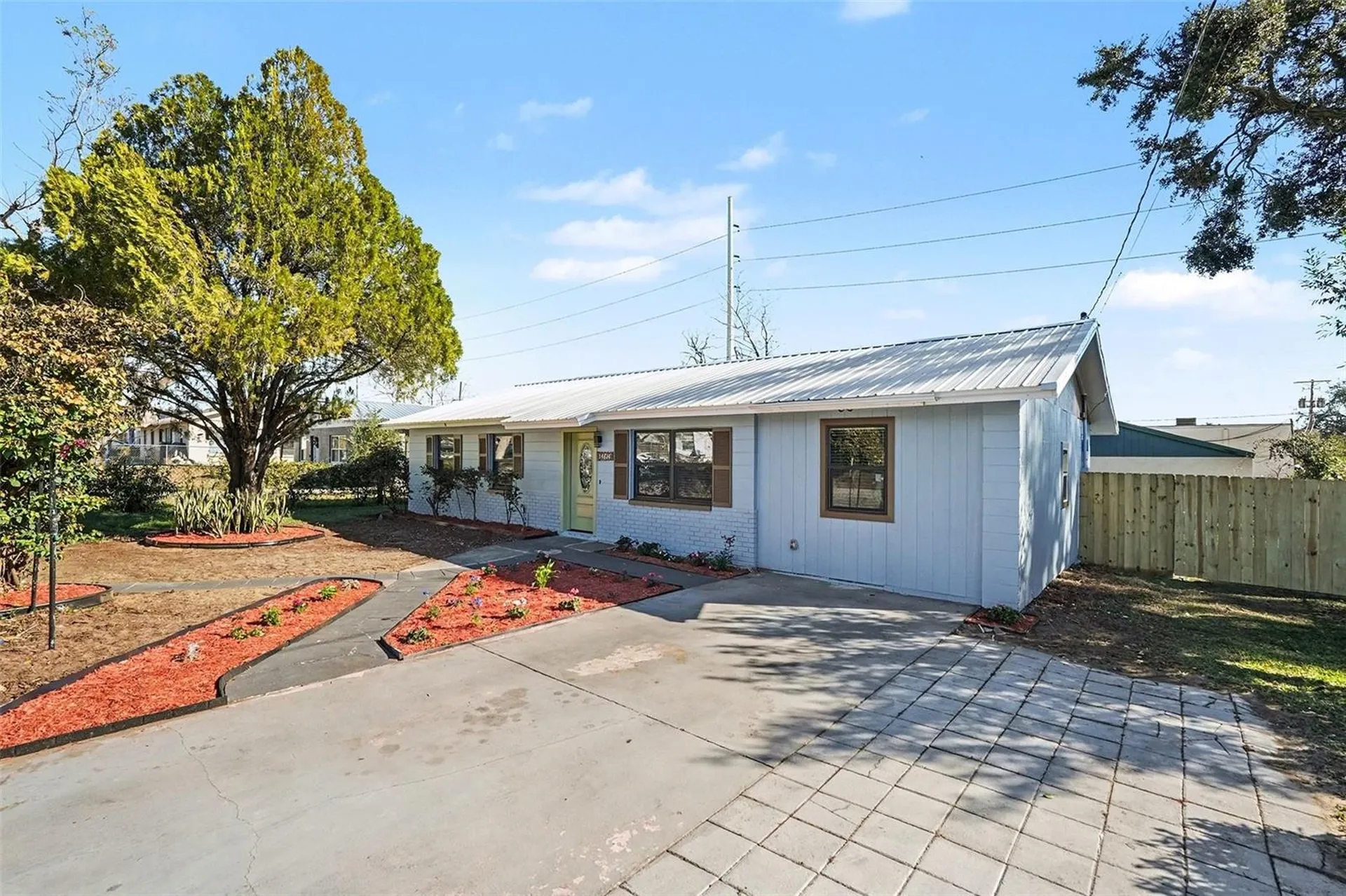 14814 11th Street Dade City FL 33523