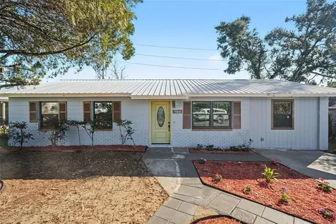 14814 11th Street Dade City FL 33523