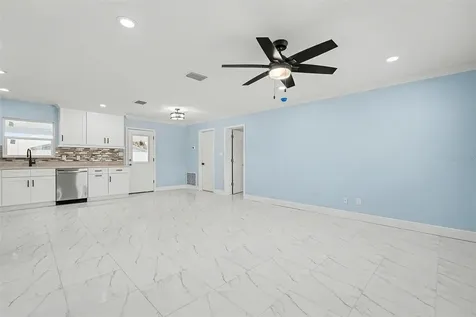 14814 11th Street Dade City FL 33523