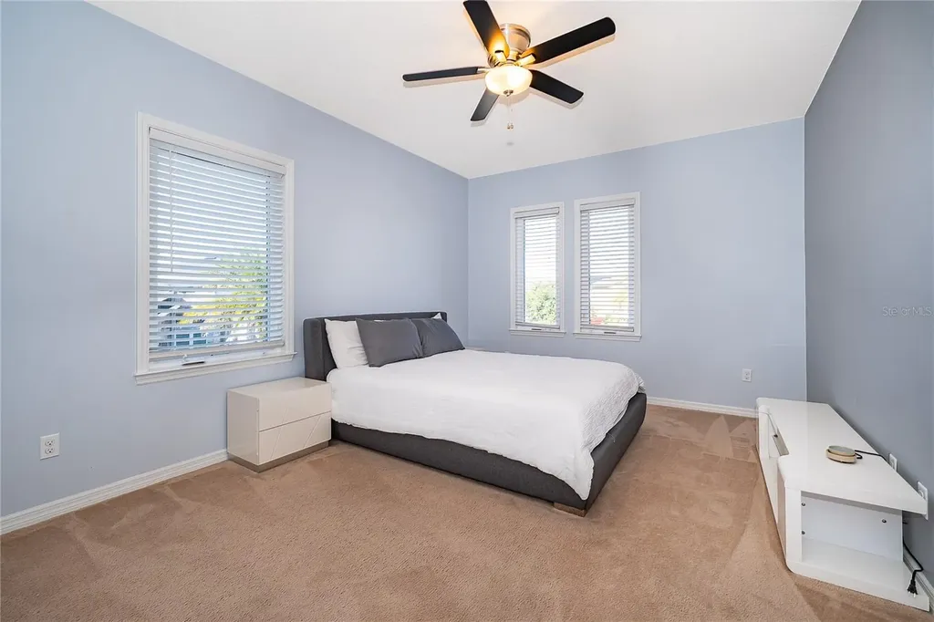 8602 Finsen Street Orlando FL 32827