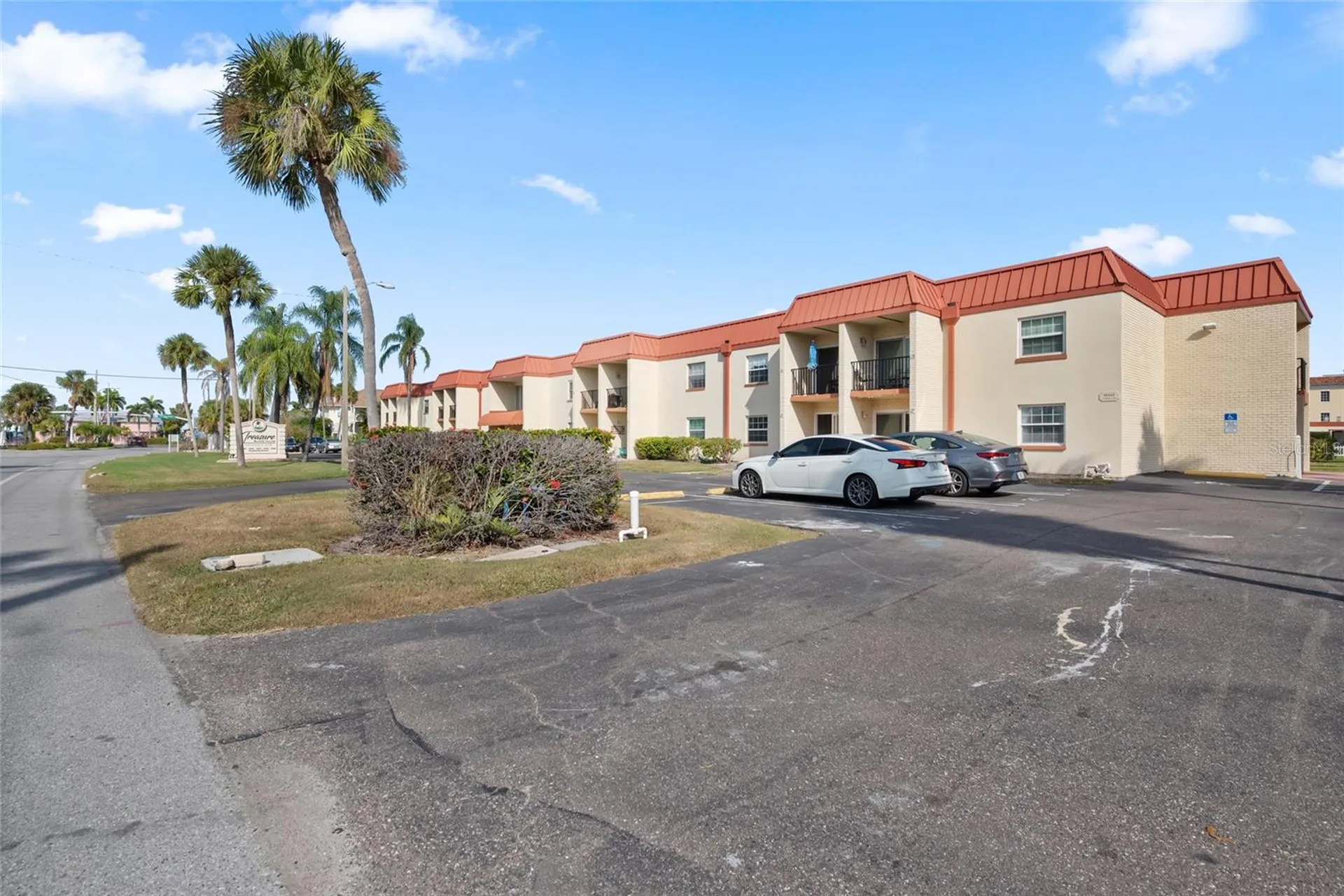 10365 Paradise Boulevard Treasure Island FL 33706