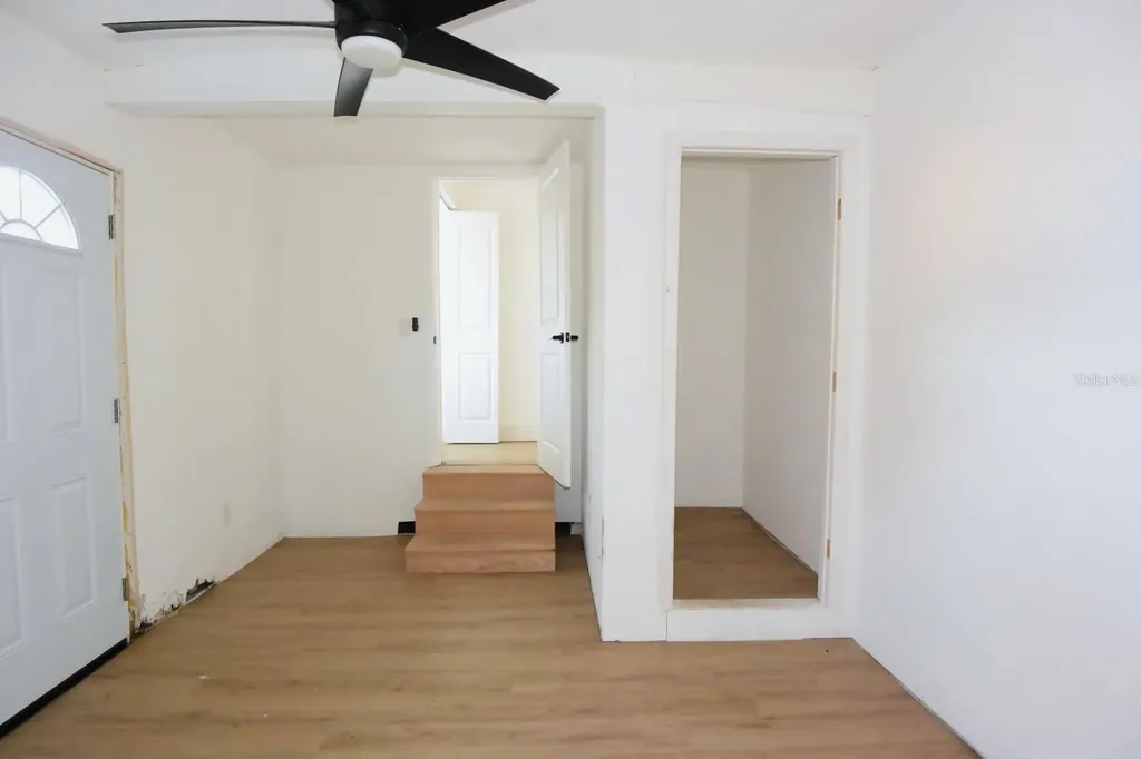 4701 17th Avenue S St Petersburg FL 33711