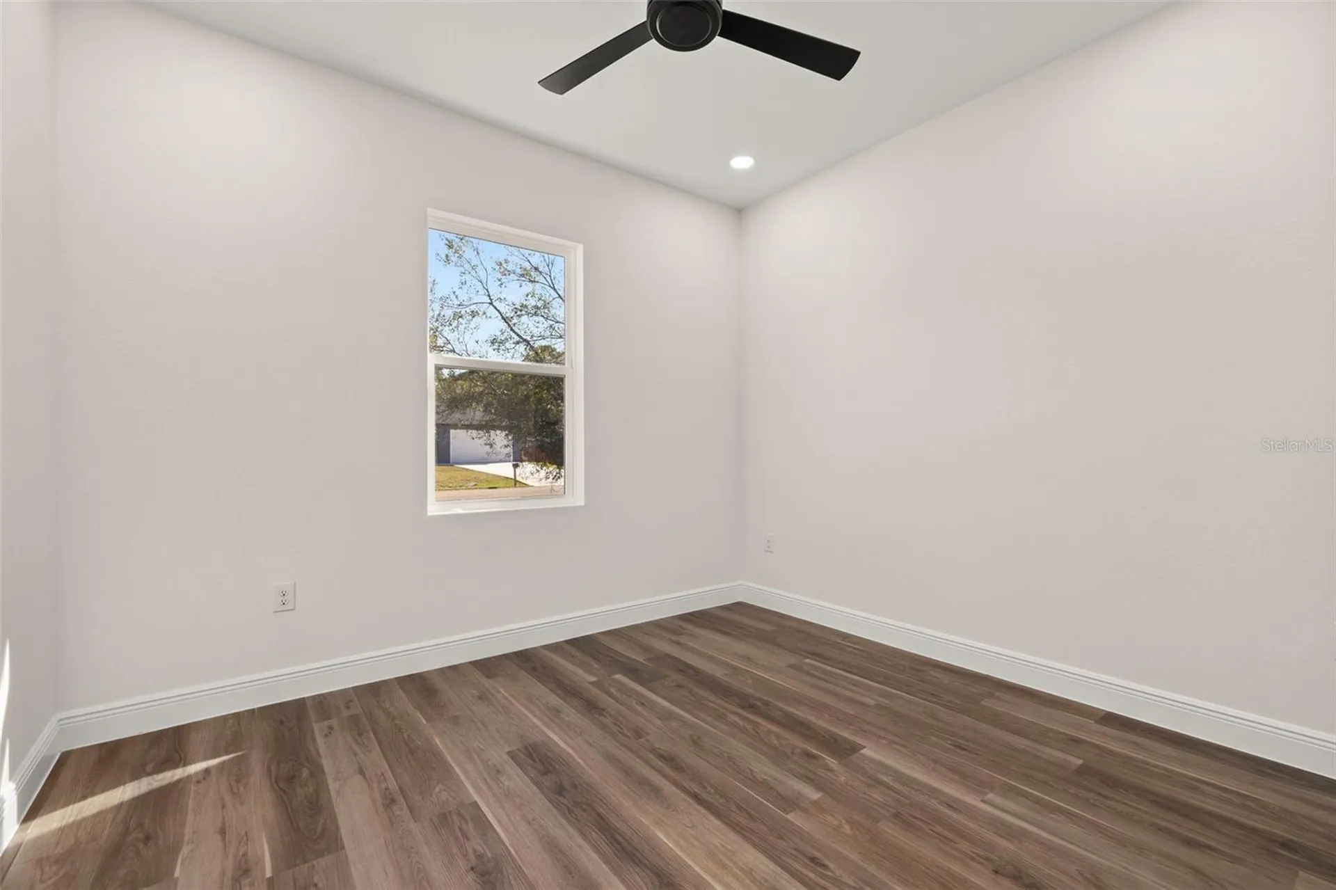 2327 N Monterey Road Avon Park FL 33825
