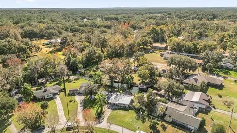 8150 Spring Drive Yalaha FL 34797