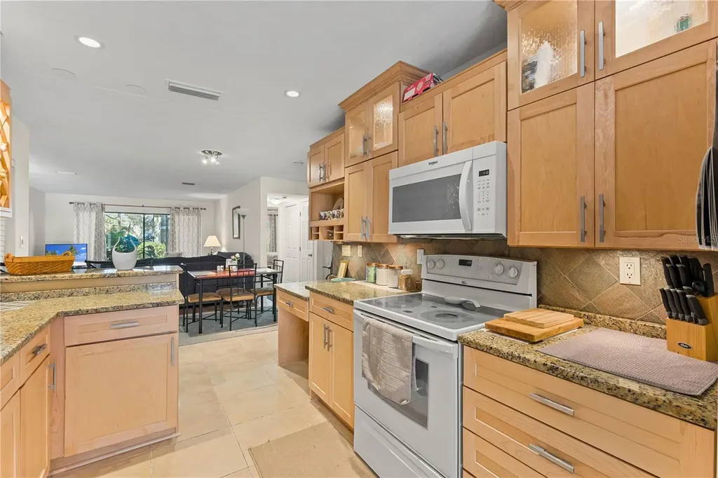 7310 Sunshine Skyway Lane S St Petersburg FL 33711
