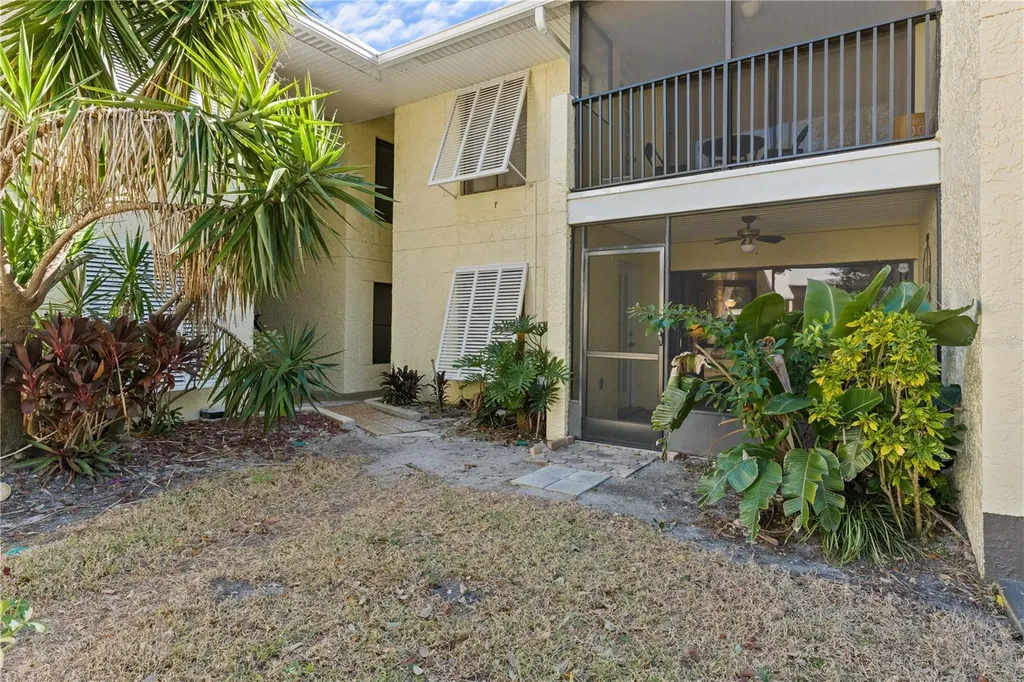 7310 Sunshine Skyway Lane S St Petersburg FL 33711