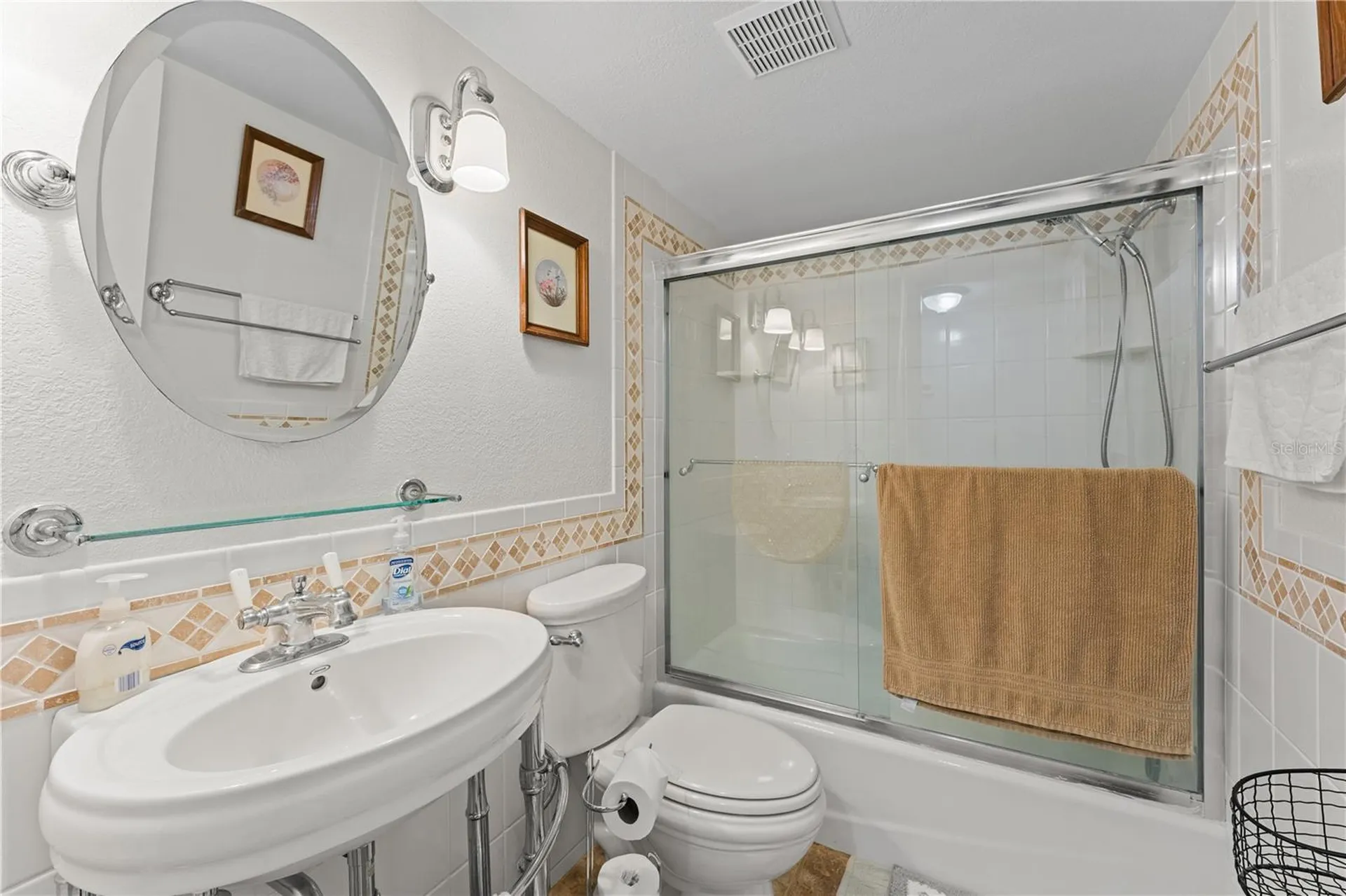 7310 Sunshine Skyway Lane S St Petersburg FL 33711