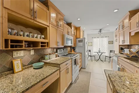 7310 Sunshine Skyway Lane S St Petersburg FL 33711