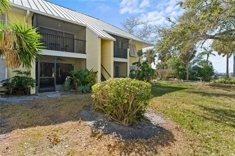 7310 Sunshine Skyway Lane S St Petersburg FL 33711