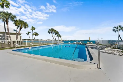 7310 Sunshine Skyway Lane S St Petersburg FL 33711