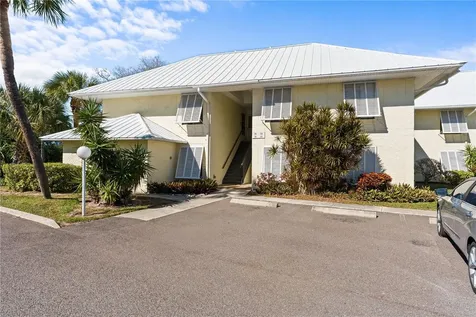 7310 Sunshine Skyway Lane S St Petersburg FL 33711