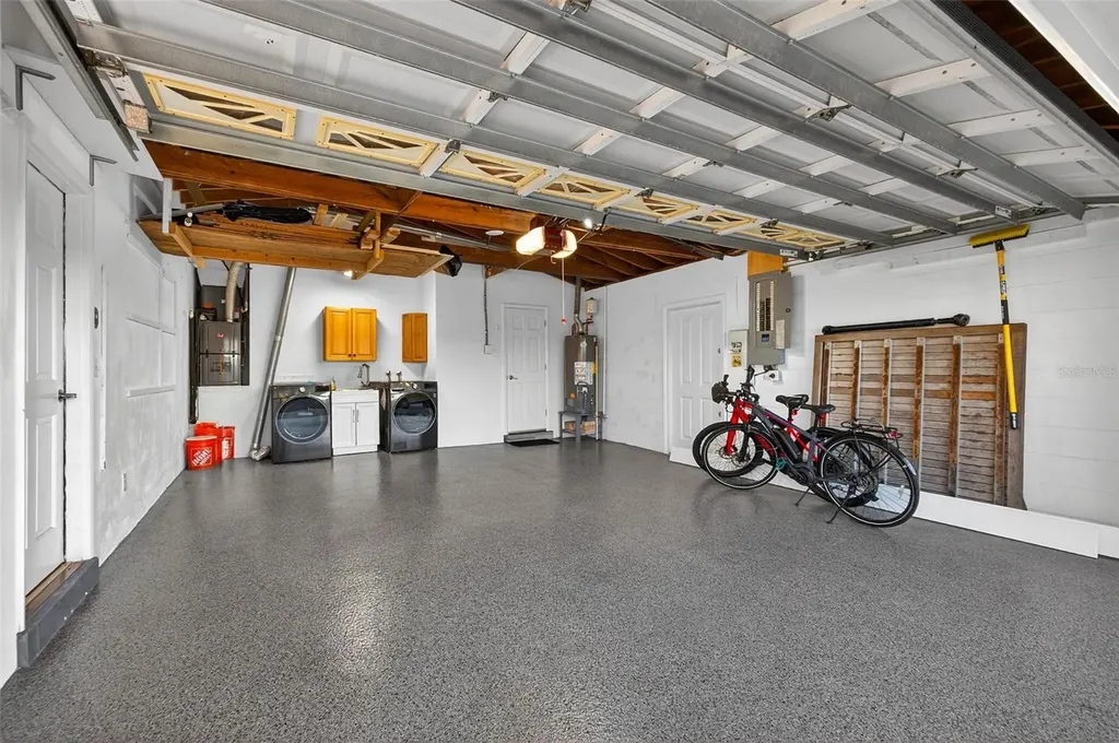 1984 Michigan Avenue NE St Petersburg FL 33703