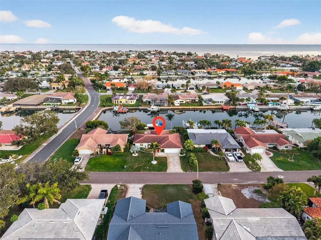 1984 Michigan Avenue NE St Petersburg FL 33703