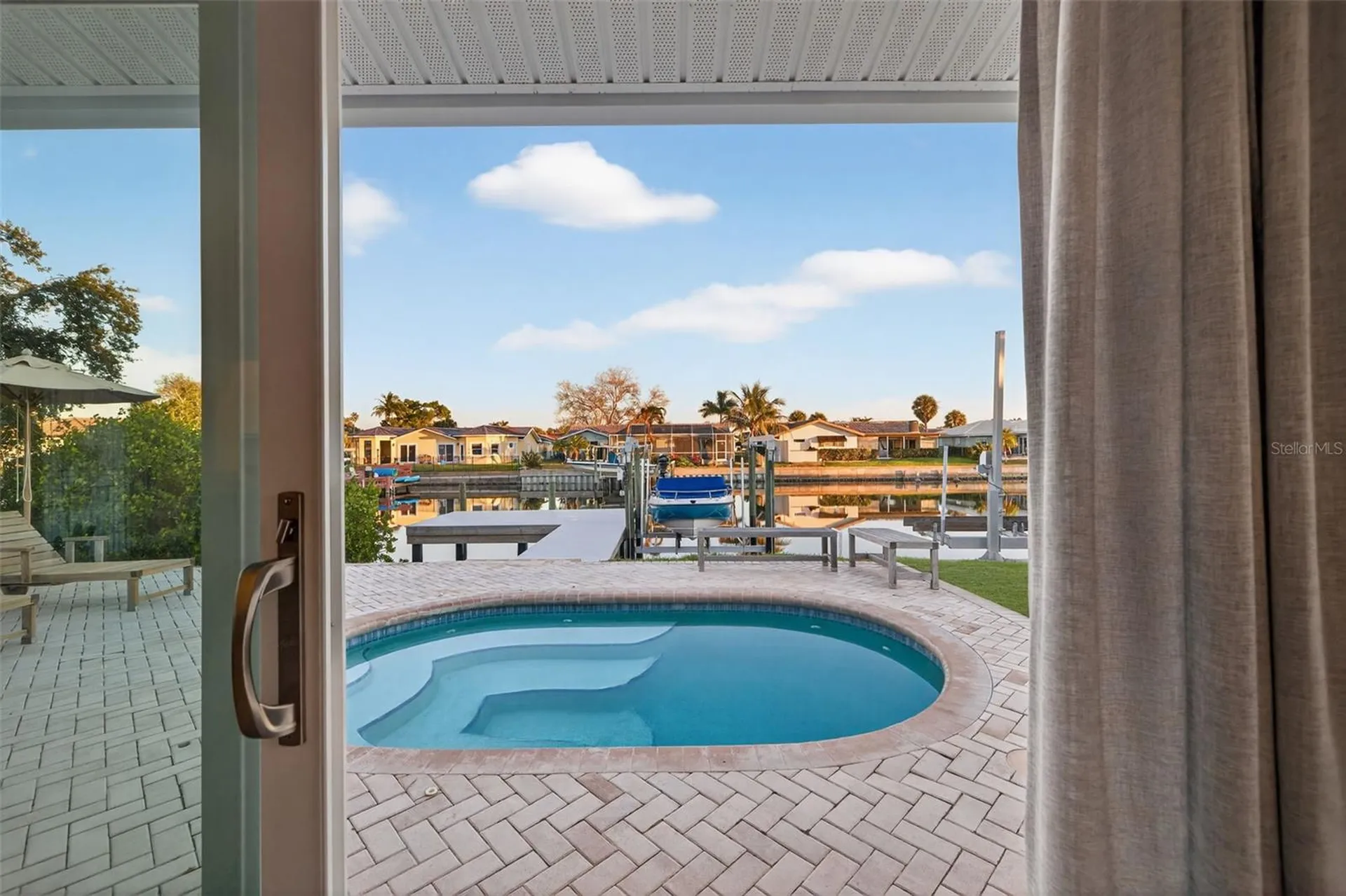 1984 Michigan Avenue NE St Petersburg FL 33703