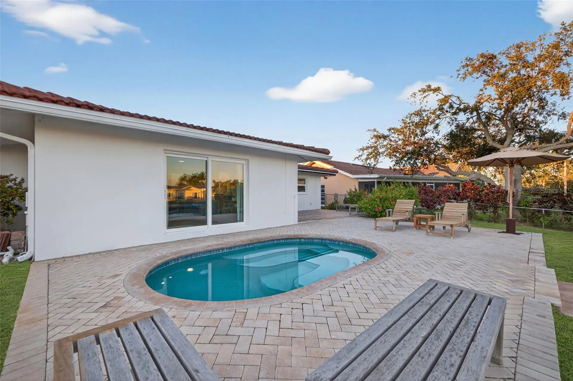 1984 Michigan Avenue NE St Petersburg FL 33703
