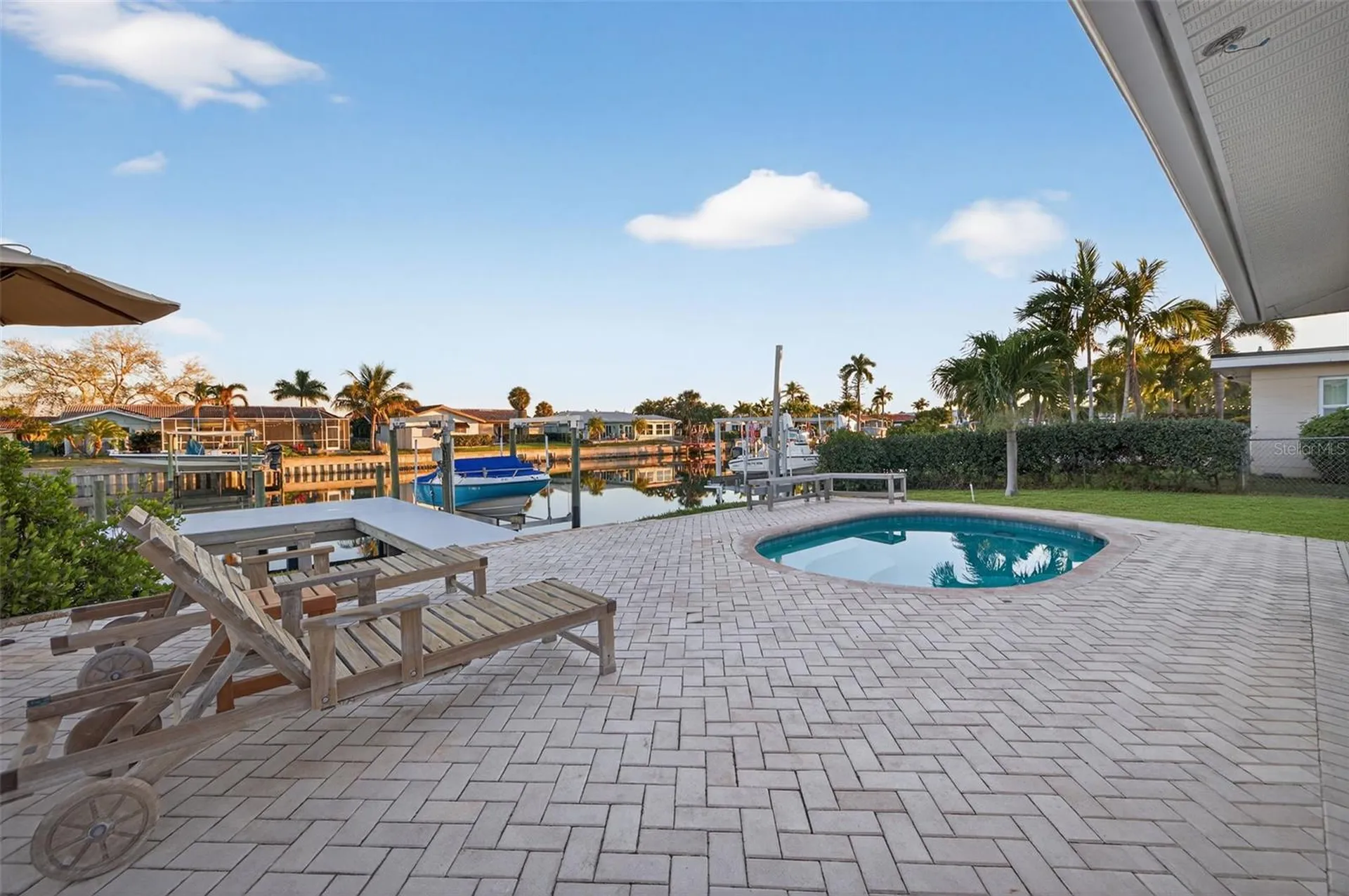 1984 Michigan Avenue NE St Petersburg FL 33703