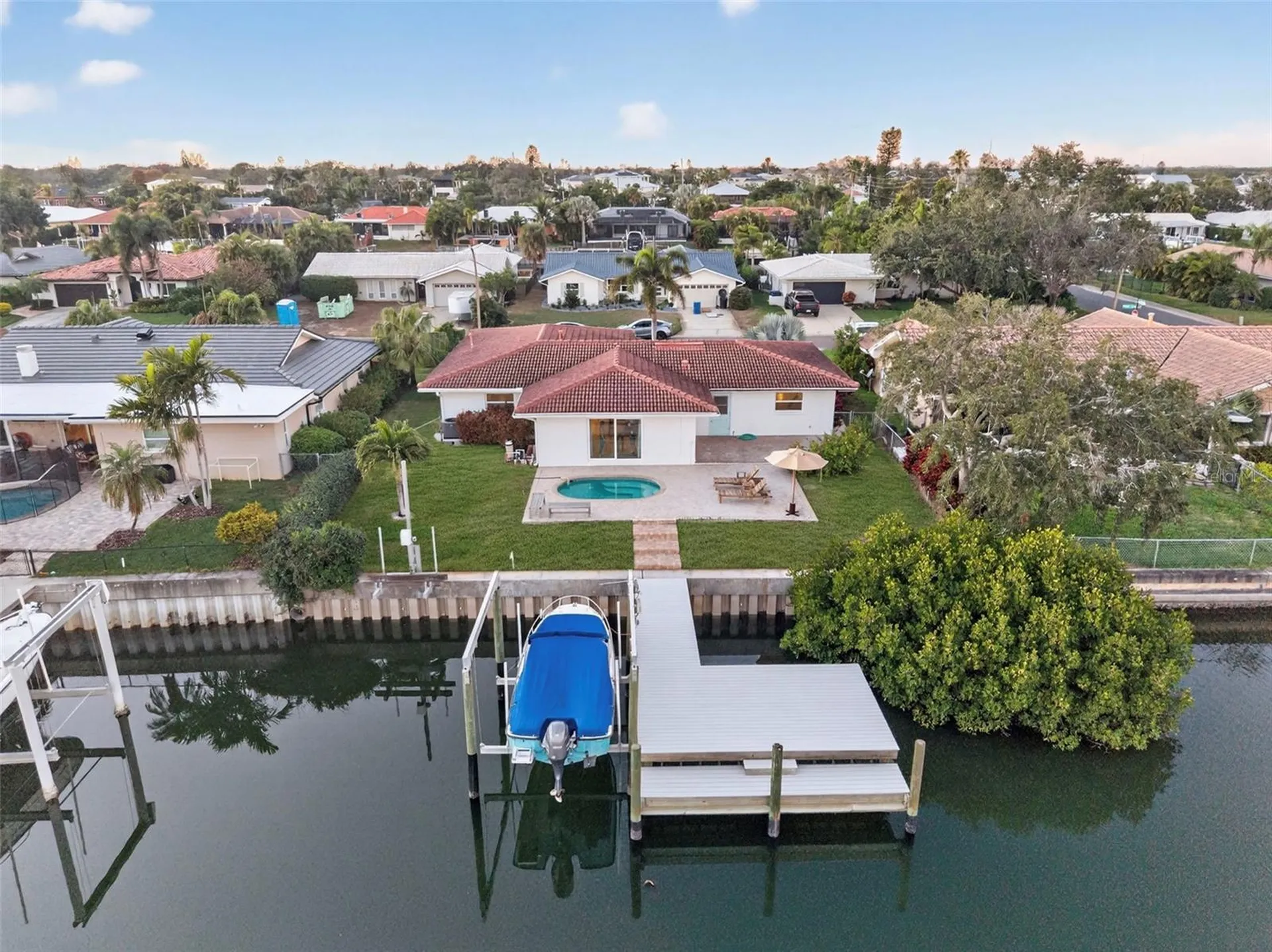 1984 Michigan Avenue NE St Petersburg FL 33703
