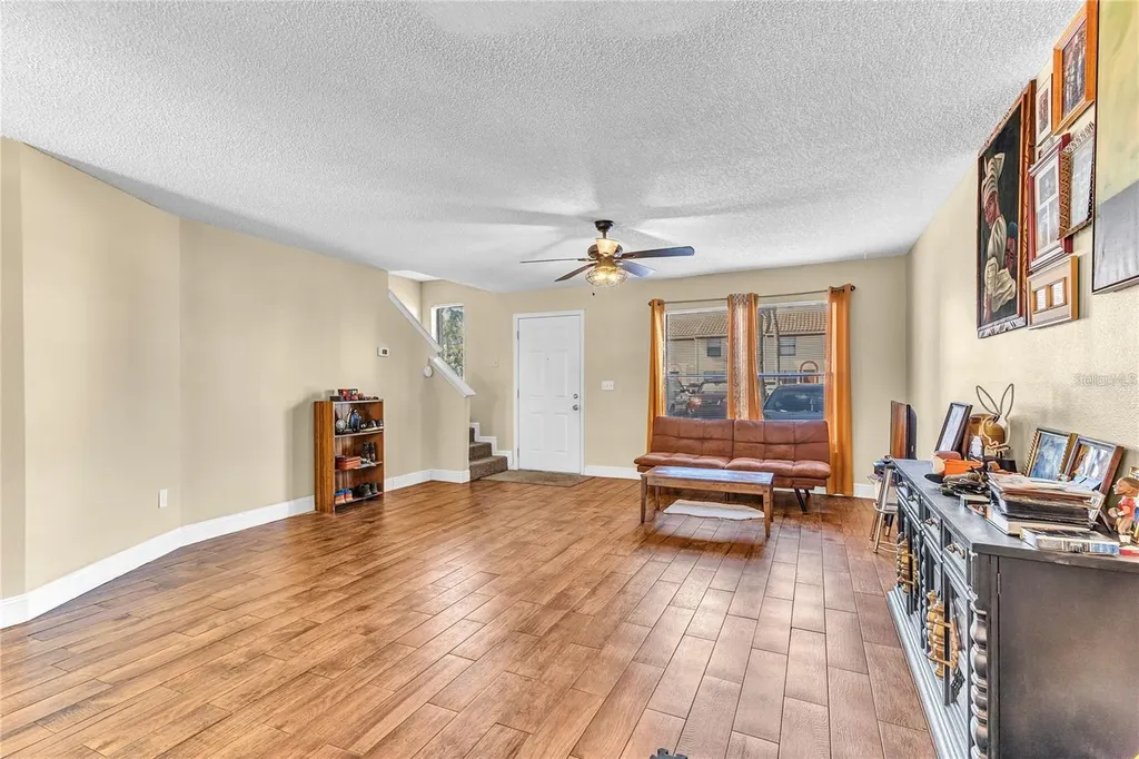 1631 Little Falls Circle Orlando FL 32807