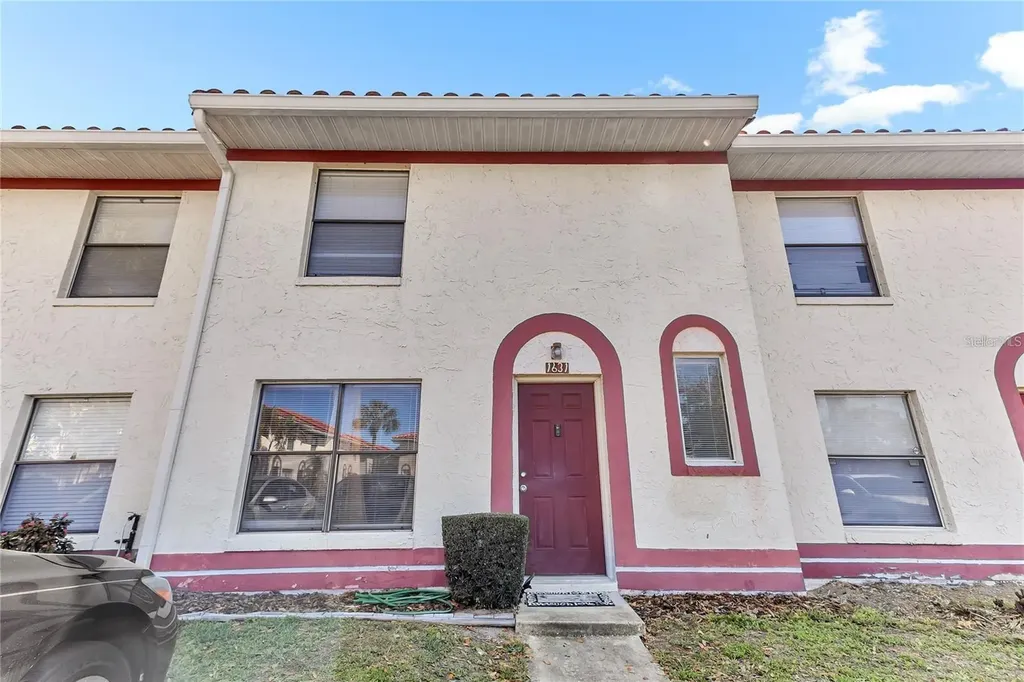1631 Little Falls Circle Orlando FL 32807