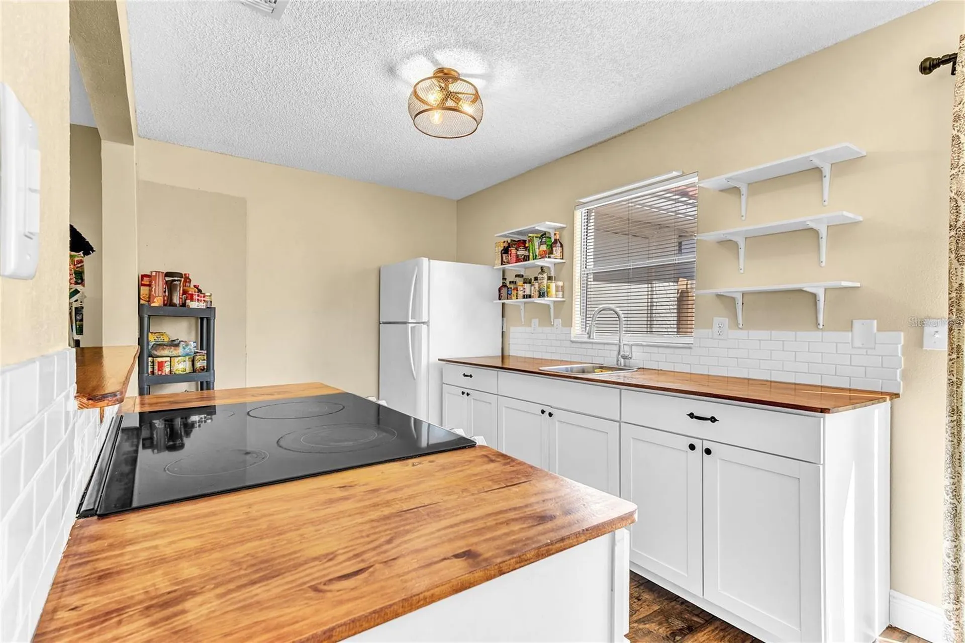 1631 Little Falls Circle Orlando FL 32807