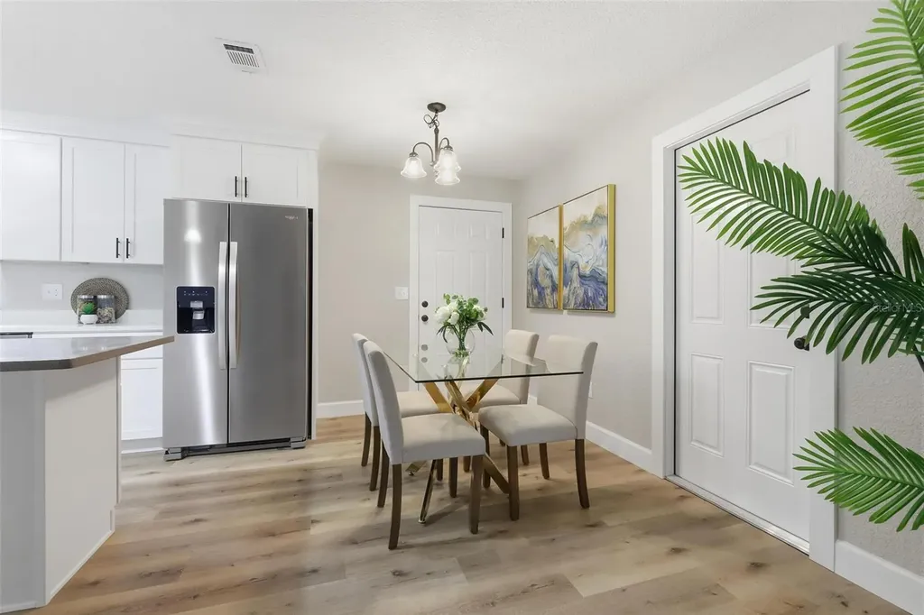 225 W Volusia Avenue Deland FL 32720