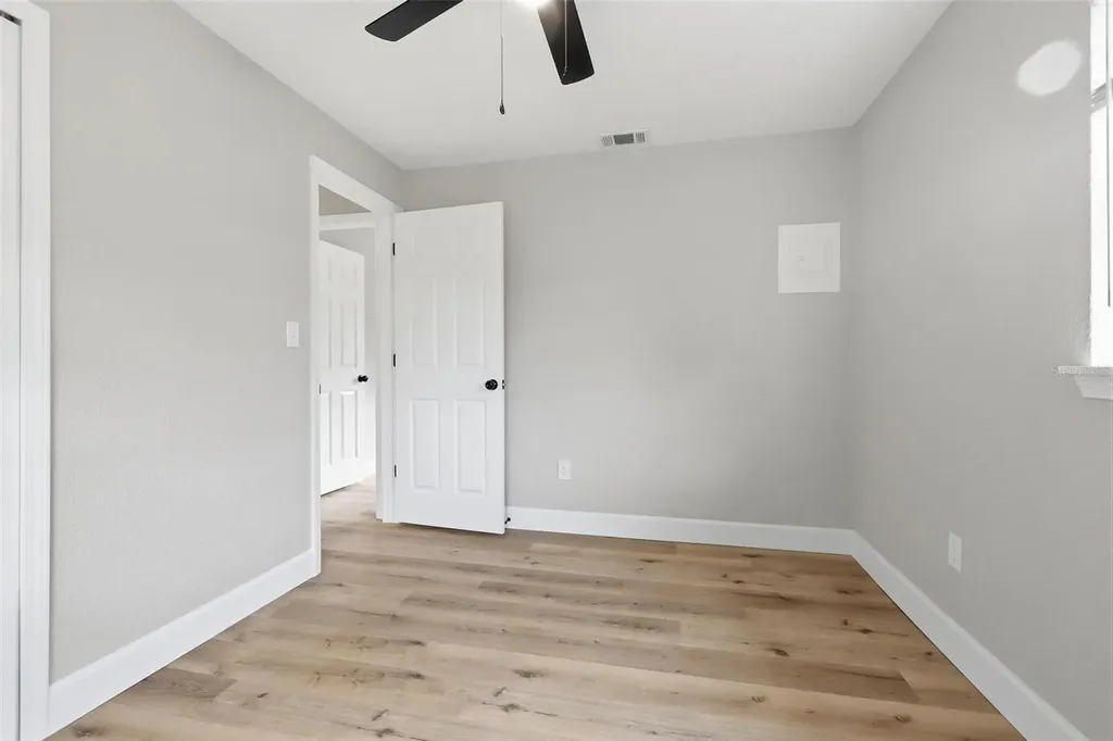 225 W Volusia Avenue Deland FL 32720