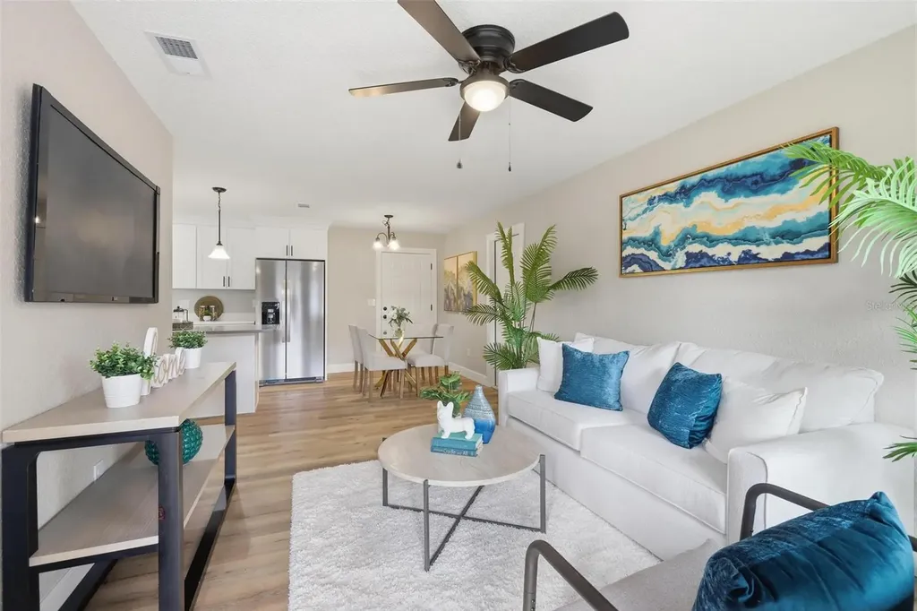 225 W Volusia Avenue Deland FL 32720