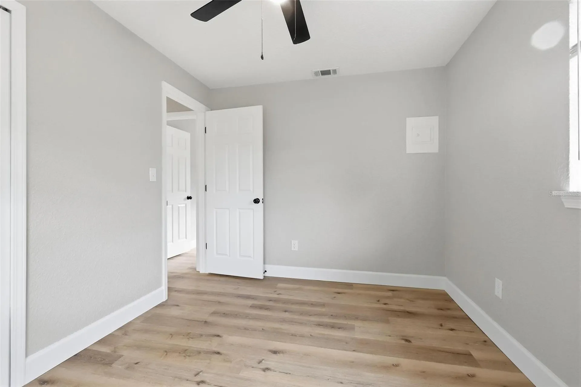 225 W Volusia Avenue Deland FL 32720