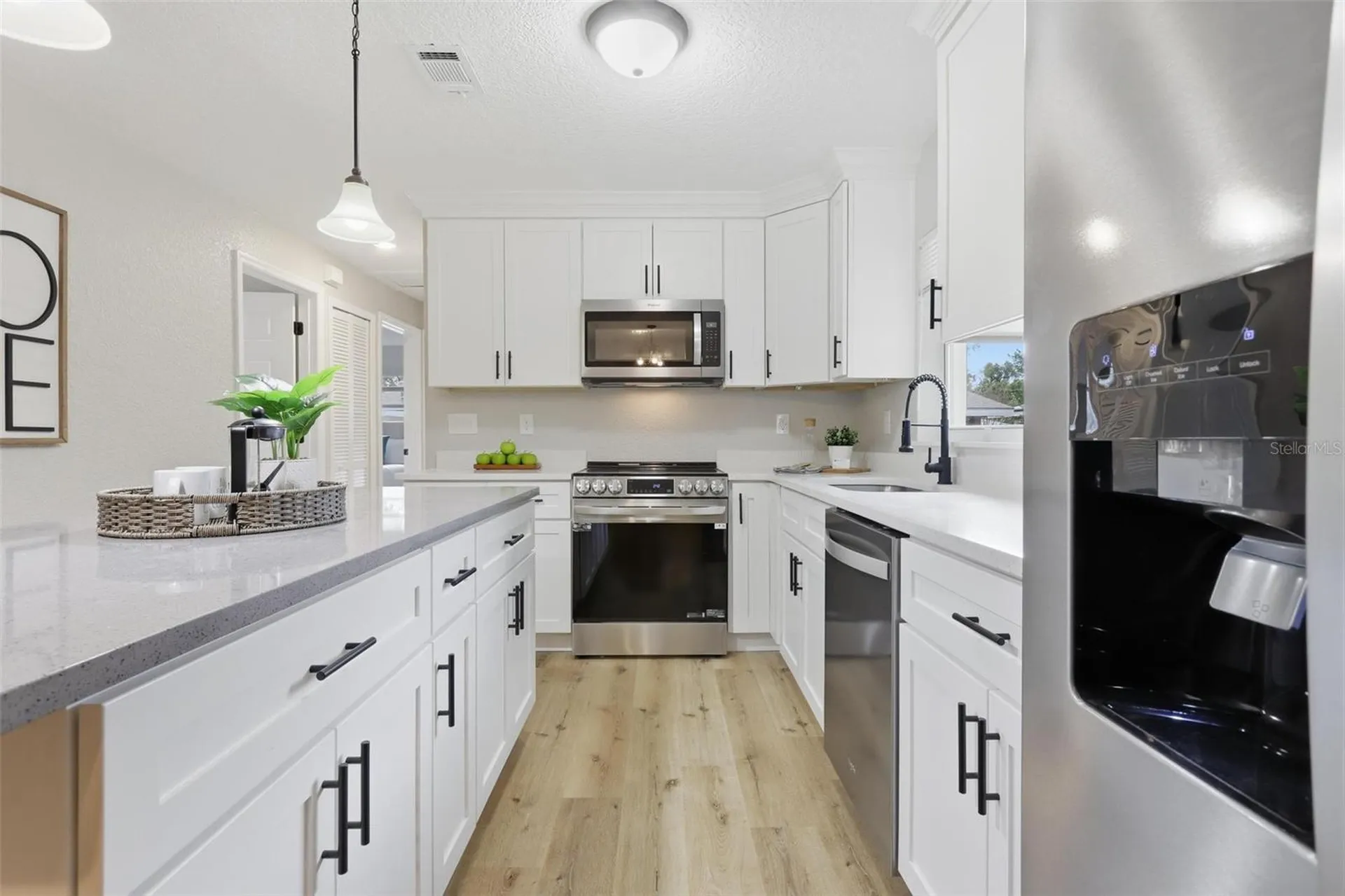 225 W Volusia Avenue Deland FL 32720