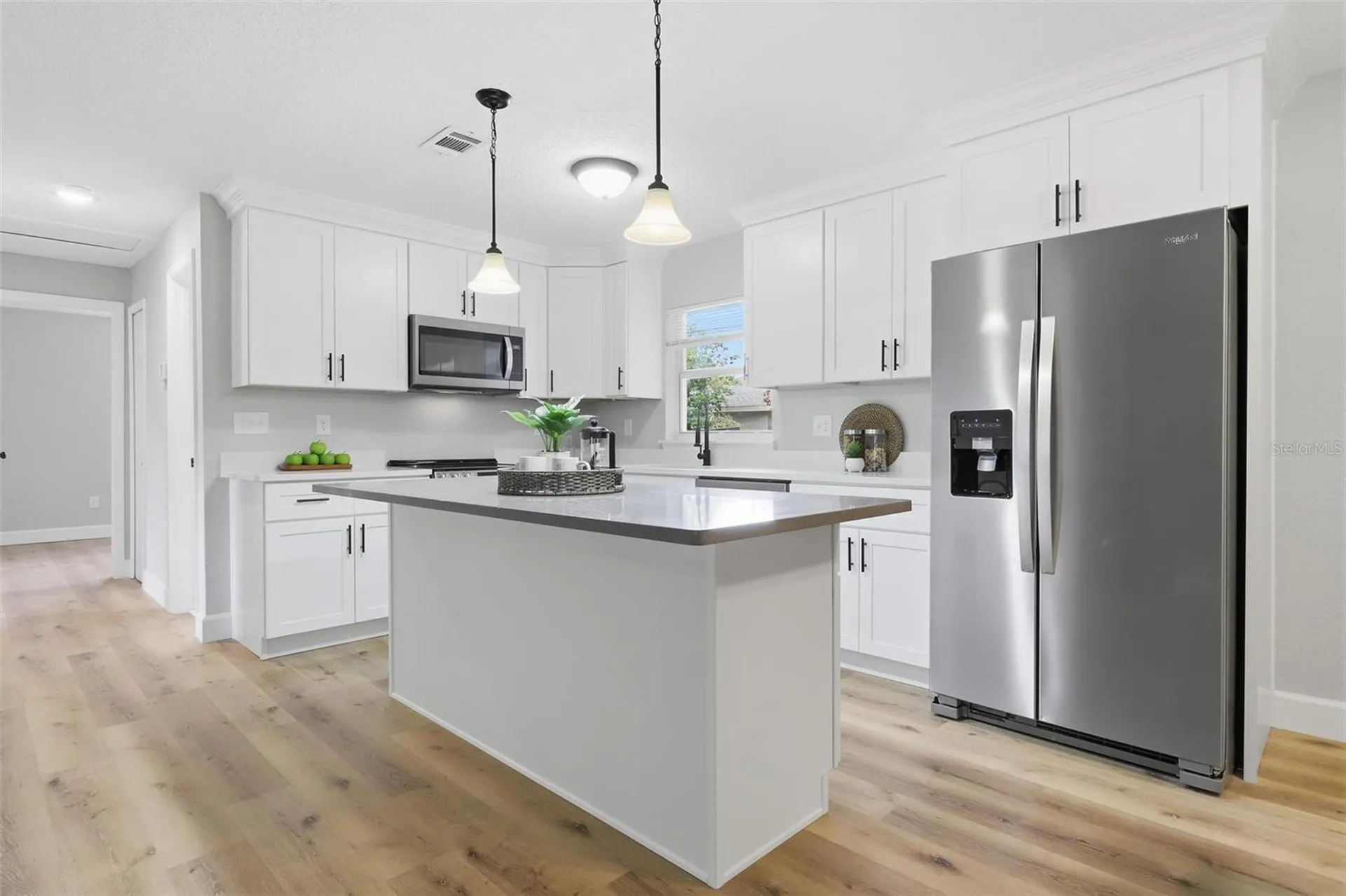 225 W Volusia Avenue Deland FL 32720