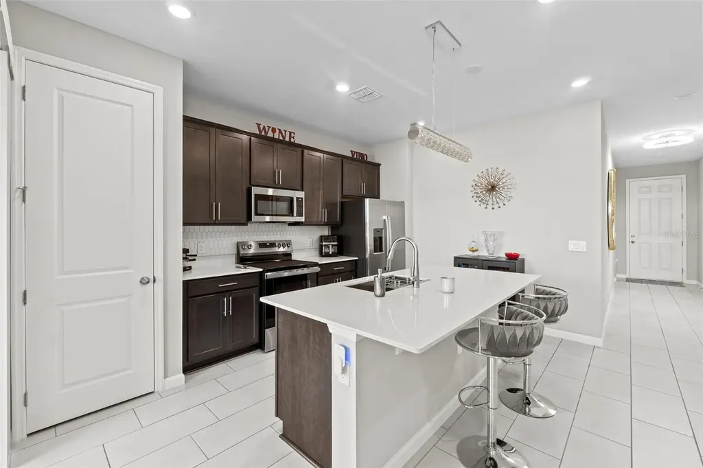 858 Ballantyne Drive Lake Wales FL 33898