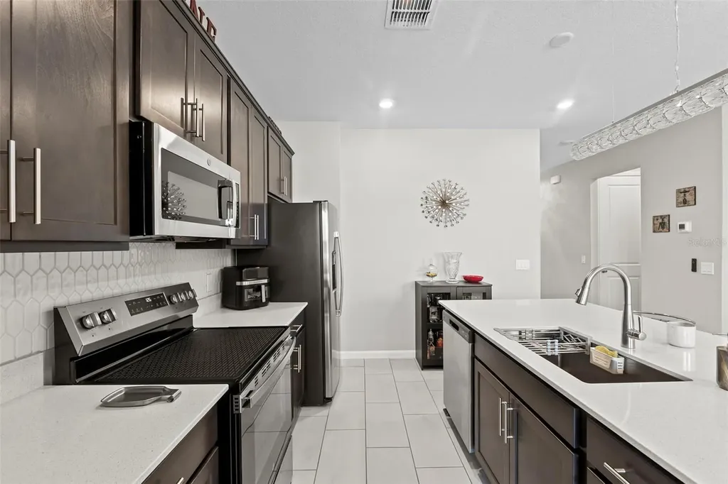 858 Ballantyne Drive Lake Wales FL 33898