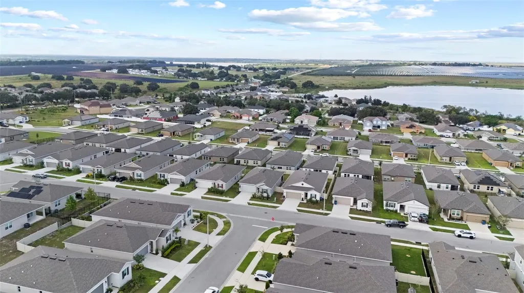 858 Ballantyne Drive Lake Wales FL 33898