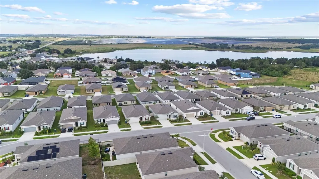 858 Ballantyne Drive Lake Wales FL 33898