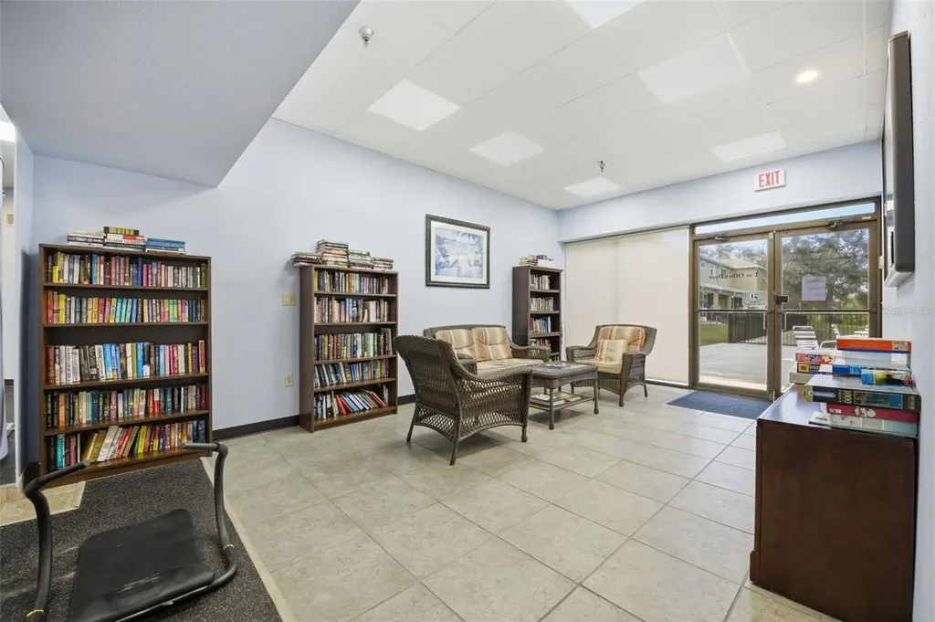11125 Kapok Grand Circle Madeira Beach FL 33708