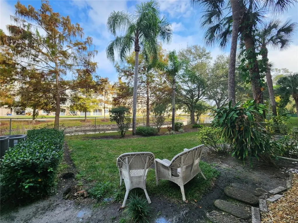 3064 Lake Bayshore Drive Bradenton FL 34205