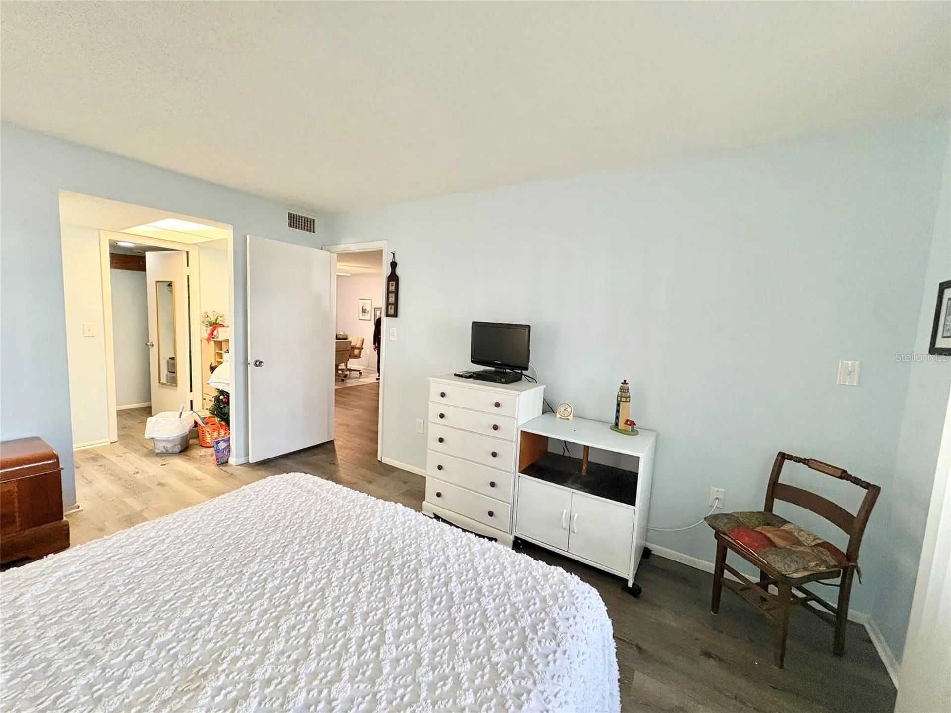 3064 Lake Bayshore Drive Bradenton FL 34205