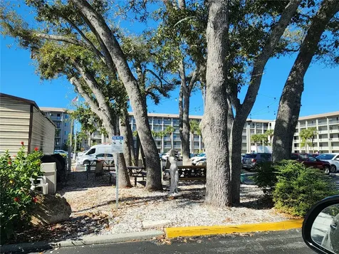 3064 Lake Bayshore Drive Bradenton FL 34205