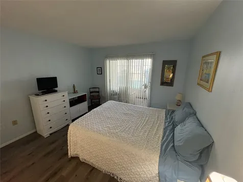 3064 Lake Bayshore Drive Bradenton FL 34205