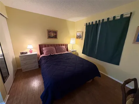 3064 Lake Bayshore Drive Bradenton FL 34205