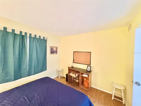 3064 Lake Bayshore Drive Bradenton FL 34205
