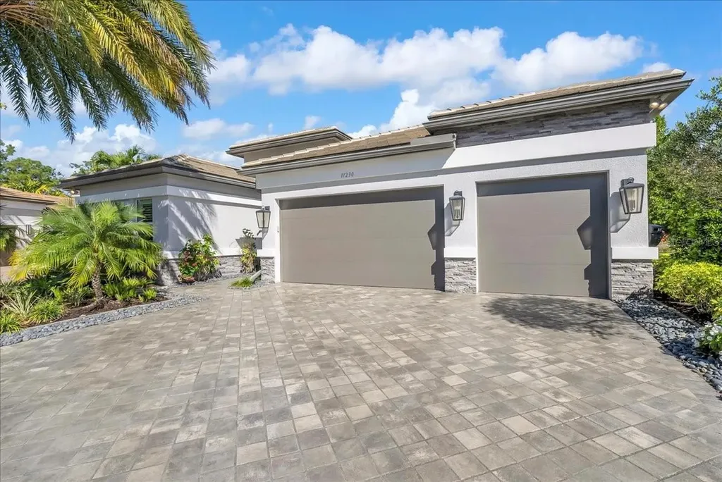 11230 Daphne Court Naples FL 34120