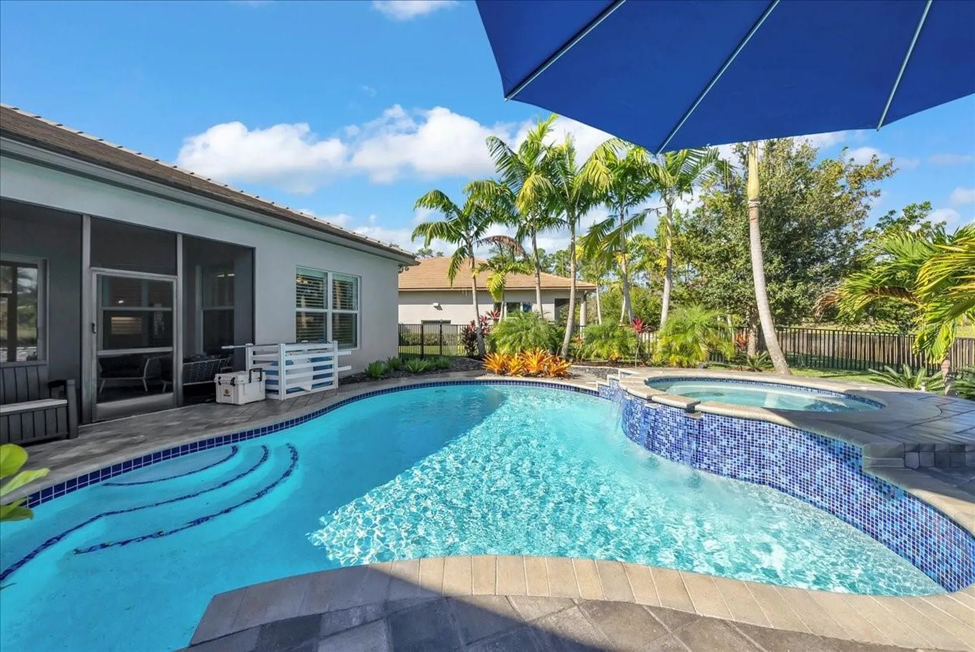 11230 Daphne Court Naples FL 34120