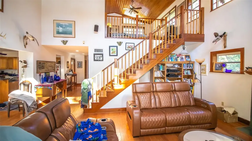 243 Herman Drive Hawthorne FL 32640