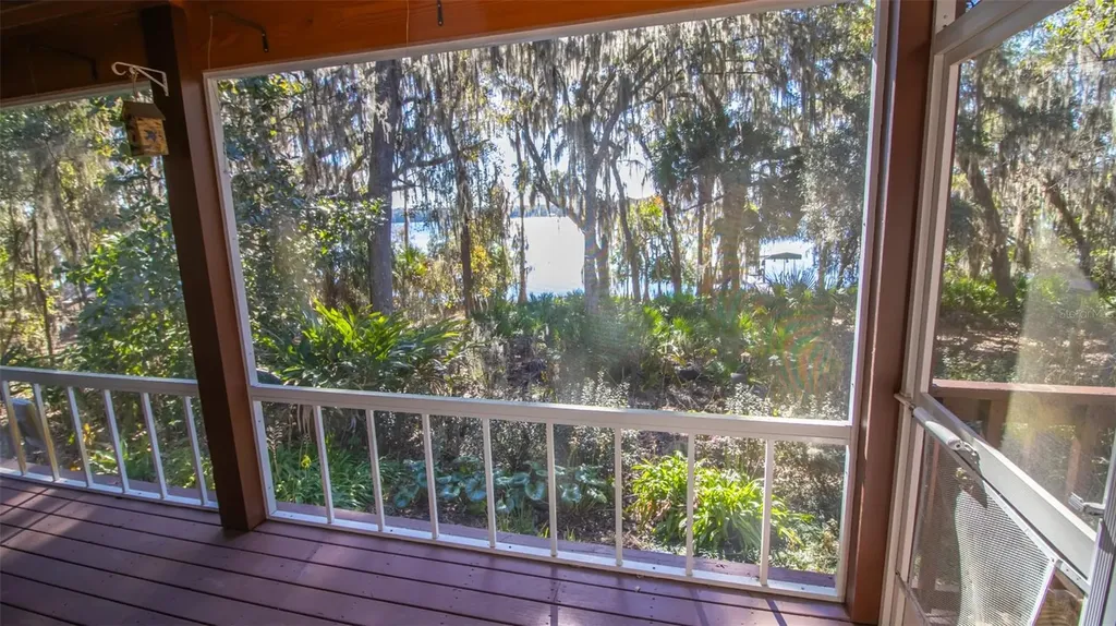 243 Herman Drive Hawthorne FL 32640