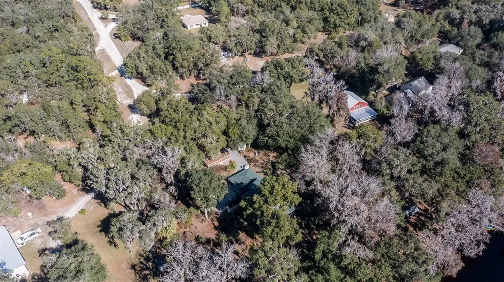 243 Herman Drive Hawthorne FL 32640